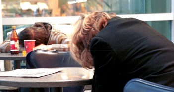 ‘Body hack’ app by math researchers shortcuts jet-lag recovery