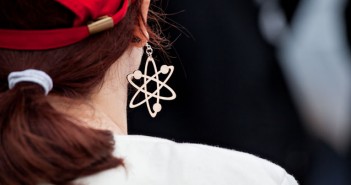 Study: Atheists behave more fairly toward Christians than Christians behave toward atheists