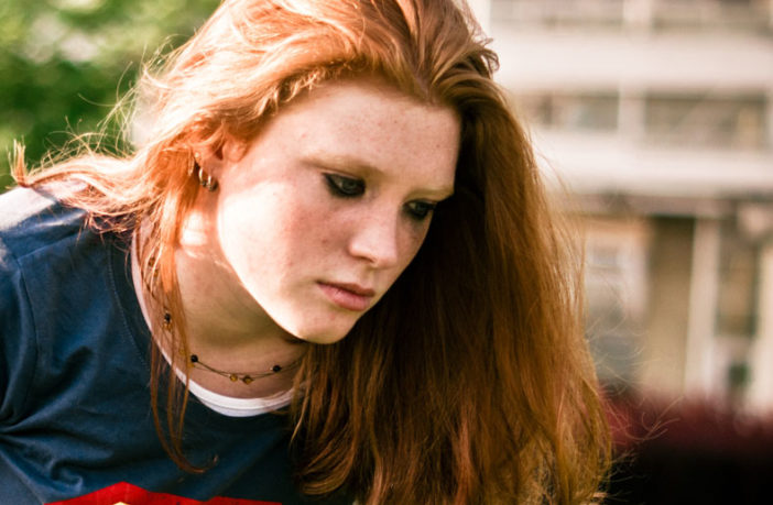 Insecurely attached individuals tend to be less satisfied with life, study finds