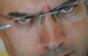 Study provides new insights into why some men behave aggressively toward women who reject them