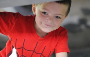 Researchers outline new policies for earlier detection of autism in children