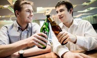 Alcohol increases the chances of being perceptually blind to otherwise fully visible objects