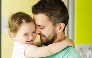 Fathers’ early parenting quality affected by mothers