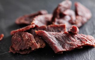 Study: Beef jerky and other processed meats associated with manic episodes