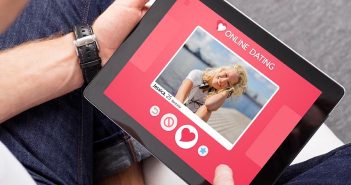 Typos in your online dating profile can make you seem less attractive, study finds